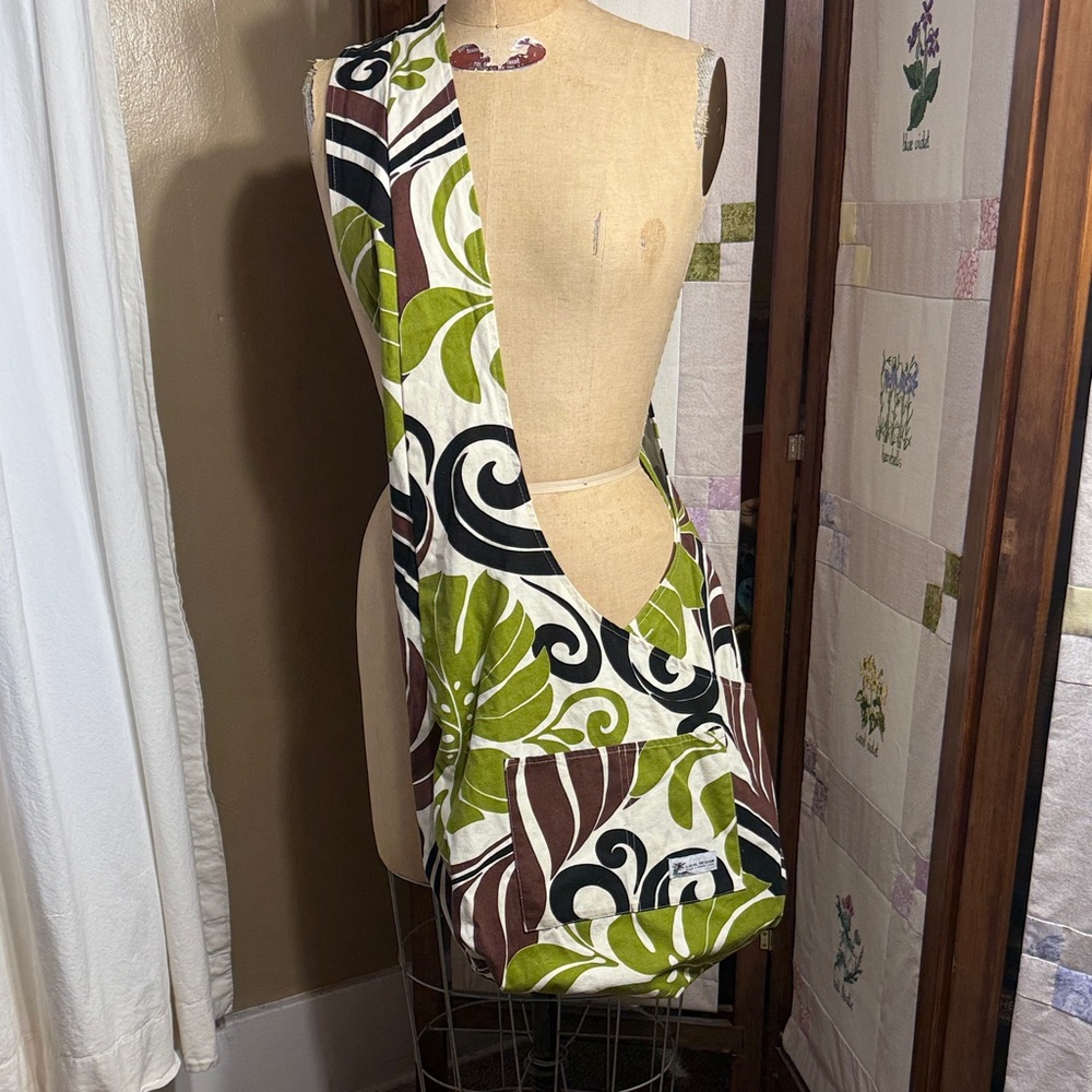 Local Design Hawaii Sling Tote Bag – Tropical Leaf Print, Brown/Green/Black